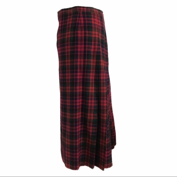 Plaid A-Line Skirt in Red and Black - Picture 2 of 10